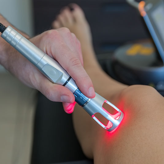 Lasertherapie am Knie