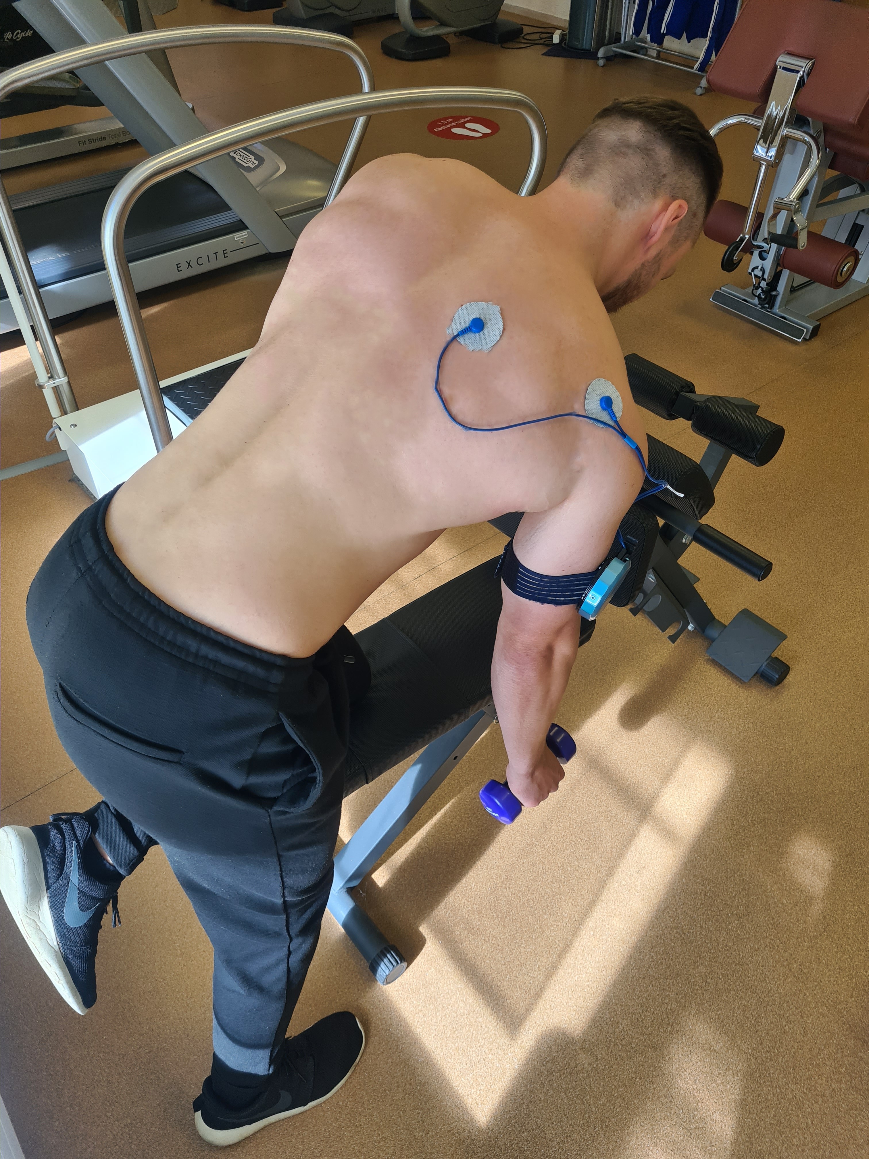 Shoulder Pacemaker / EMS Training